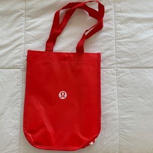 Lululemon small shopping tote